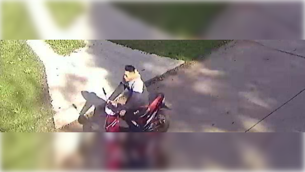 Video así huyeron los motochorros que asaltaron violentamente a una