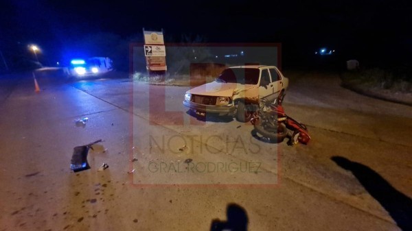 Accidente entre moto y auto en Ruta 24 dejó dos personas heridas una