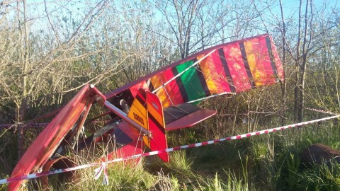 Otro accidente en el Aeroclub: Un ultraliviano cayó desde 100 metros de altura