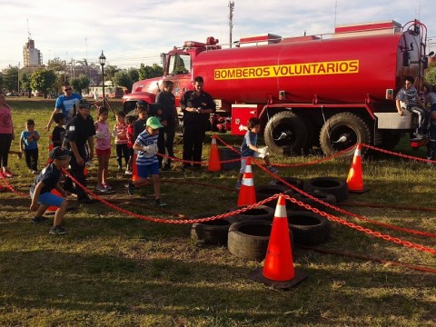 Vuelve la exhibición participativa "Sentite Bombero"