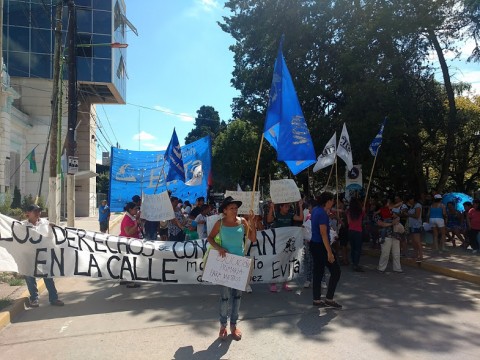 El Movimiento Evita movilizó dos barrios con reclamos y cortarían la ruta si no hay avances.