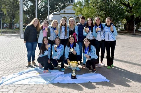 Las rodriguenses campeonas mundiales tuvieron su merecido recibimiento