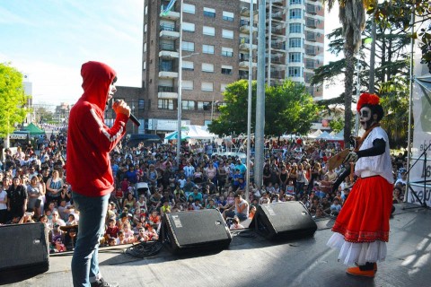 Miles de rodriguenses presenciaron el festival “a la mexicana”