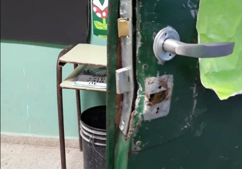 Siguen los casos de vandalismo en escuelas