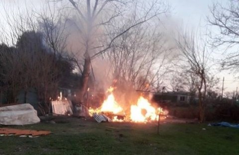 Se produjeron incendios en una casa de Güemes y un departamento del Fonavi