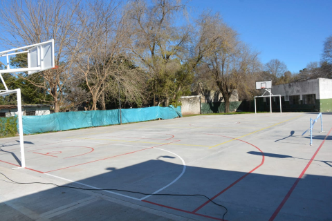 Anunciaron la construcción de nuevos playones deportivos y educativos en tres barrios del distrito