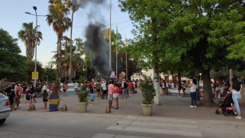 Hinchas de River se reúnen en la Plaza Central a dos años de la final ganada en Madrid