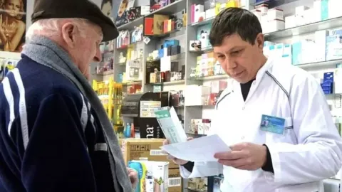 Qué pueden hacer los jubilados a los que PAMI les dejó de cubrir la medicación