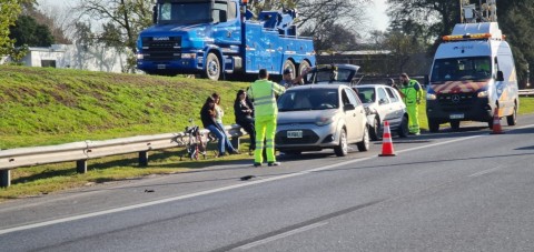 Doble accidente en la Autopista del Oeste en menos de 500 metros