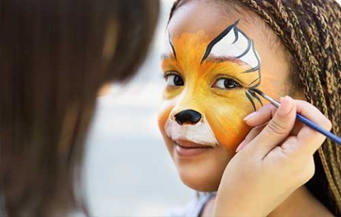 Prohíben sets de maquillaje artístico para niños: los motivos