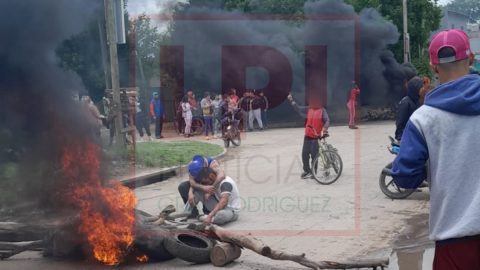 Incendio, tensión y caos en Altos del Oeste tras el asesinato del joven de 18 años