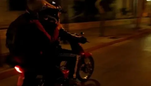 Motochorros balearon a un joven en un intento de robo en Ruta 7