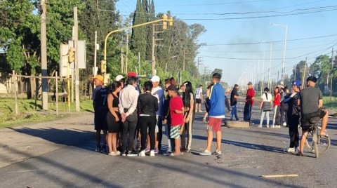 Arde Altos del Oeste con un nuevo corte en la Ruta 7