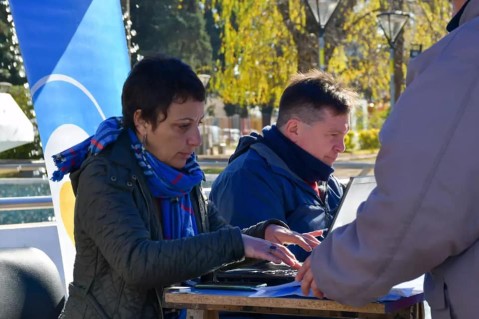 Este jueves inscriben en la Plaza Central a Becas Progresar, Boleto Estudiantil y Viaje de Fin de Curso