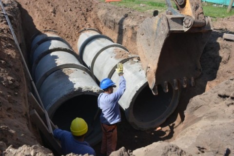 Qué calle transversal está avanzando en su licitación para albergar pluviales