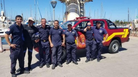 Cómo fue el entrenamiento de buceo que bomberos de General Rodríguez hicieron en Mar del Plata