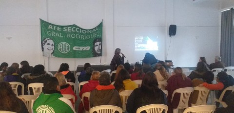 Ate dio una charla de Formación Sindical en la Cámara Empresaria