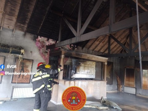 Incendio en una vivienda ubicada en Centauros Club de Campo