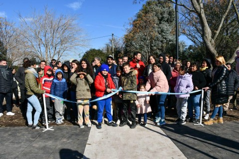 Se inauguró la plaza del barrio El Ombú