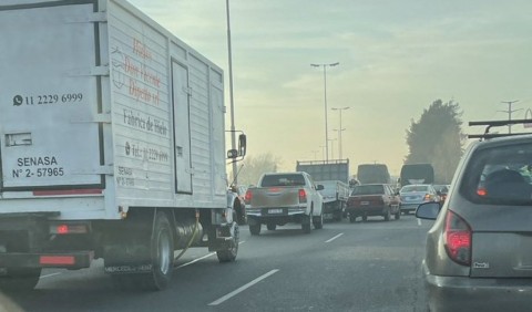 Vuelven a prohibir la circulación de camiones en el Acceso Oeste durante el fin de semana largo
