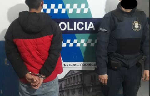 Una batalla campal a la salida de un boliche terminó con agresiones a la Policía y dos detenidos