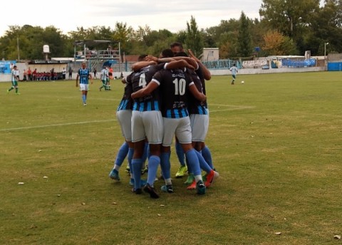 Atlas debutó en la C con una goleada soñada ante Excursionistas