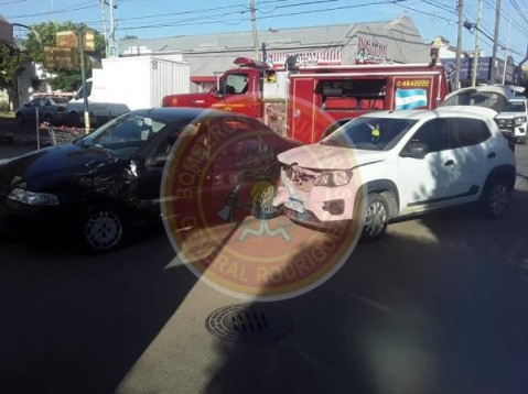 Una persona fue hospitalizada tras un choque en una esquina céntrica