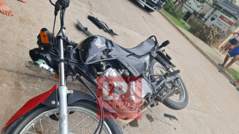 Choque en Parque Irigoyen dejó heridos a los dos ocupantes de una moto