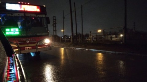 Se levantó el paro y vuelven a circular colectivos en horario nocturno