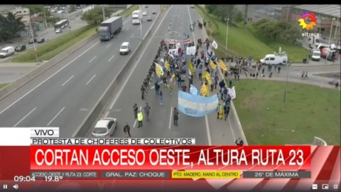 Nuevo corte en el Acceso Oeste por protesta de colectiveros