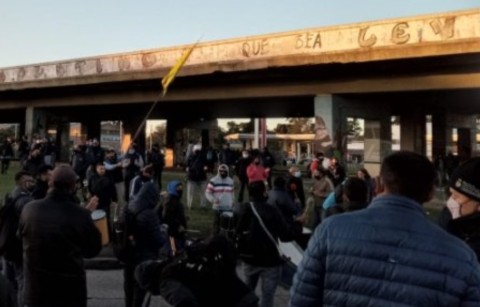 Demoras en el Acceso Oeste por una nueva protesta a la altura de Moreno