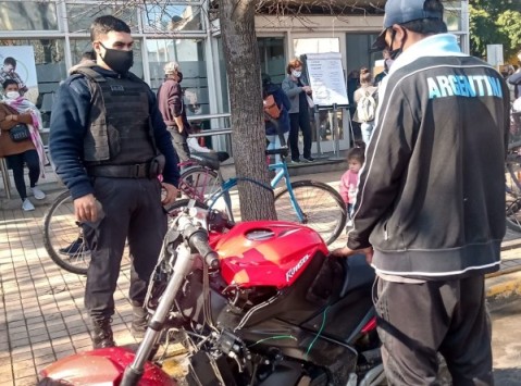 Dos personas fueron arrestadas tras controles policiales en el centro