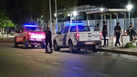 Pelea en la zona de la estación terminó con una mujer policía golpeada y un hombre arrestado