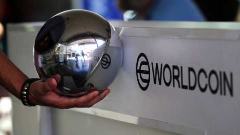 Worldcoin: el gobierno bonaerense los sancionó por irregularidades