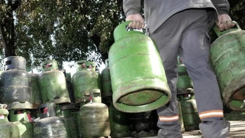 Aumentó el precio máximo de las garrafas de gas: cómo acceder al subsidio del programa Hogar