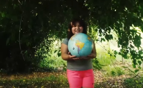 Reciclando Ideas 4: por qué es importante el árbol Aguaribay, un hongo anticancerígeno y la educación ambiental en el aula