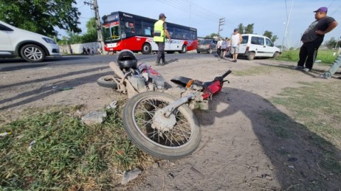 Un motociclista herido tras una colisión con una camioneta en Ruta 7