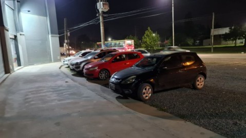 Una rápida reacción evitó un robo frente a la galería de comercios de Malvinas