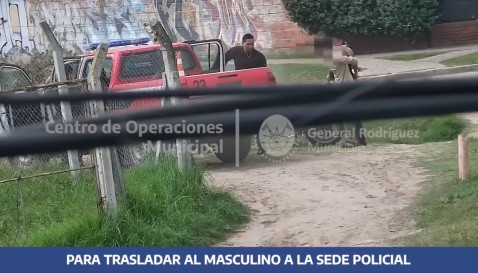 Video: así arrestaron a un hombre que robó una moto en el centro de General Rodríguez