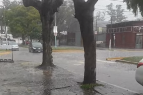 Una empresa de colectivos que circula por General Rodríguez avisó que podría tener servicios afectados por la tormenta