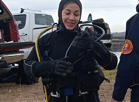 Los Bomberos de Gral. Rodríguez ya tienen a la primera mujer buzo de la institución