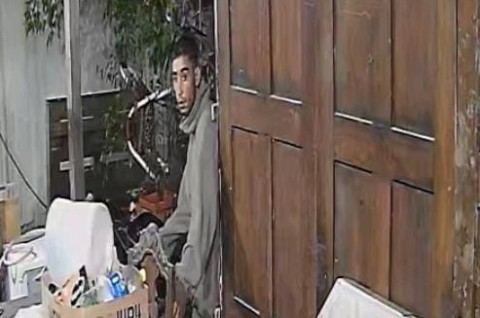 Los videos de la ola de robos en dos barrios: vecinos piden respuestas al Ejecutivo con una nota