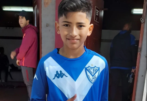 El esfuerzo de la familia de Benjamín, el nene de 10 años que juega en Vélez y sueña con ser futbolista profesional