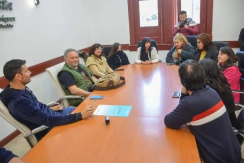 Se firmaron las escrituras para construir el edificio de la Escuela Secundaria N°7