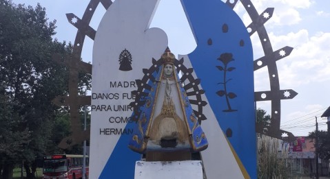 El autor del monumento a la Virgen restaurará la obra, que fue vandalizada