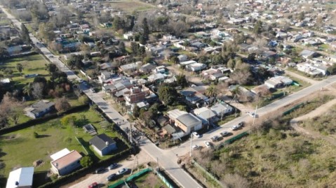 Con la presencia de autoridades nacionales, se inauguró el asfalto de las calles Manuel Belgrano y Mario Bonino