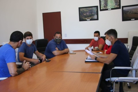 "Rodríguez Produce": un programa para que haya una góndola "local" en hipermercados y comercios