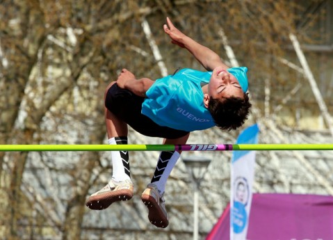 Tiene 13 años y es una promesa del atletismo rodriguense: quién es Máximo Evis