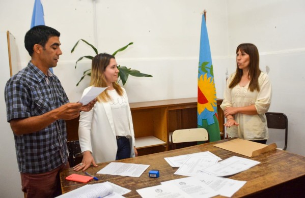 Violeta Sueiro Asumió Como La Nueva Presidenta Del Consejo Escolar Cuáles Son Las Escuelas Que 7096